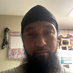 Meet your Posher, Jemaine